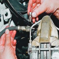 Как проверить тормозные шланги?